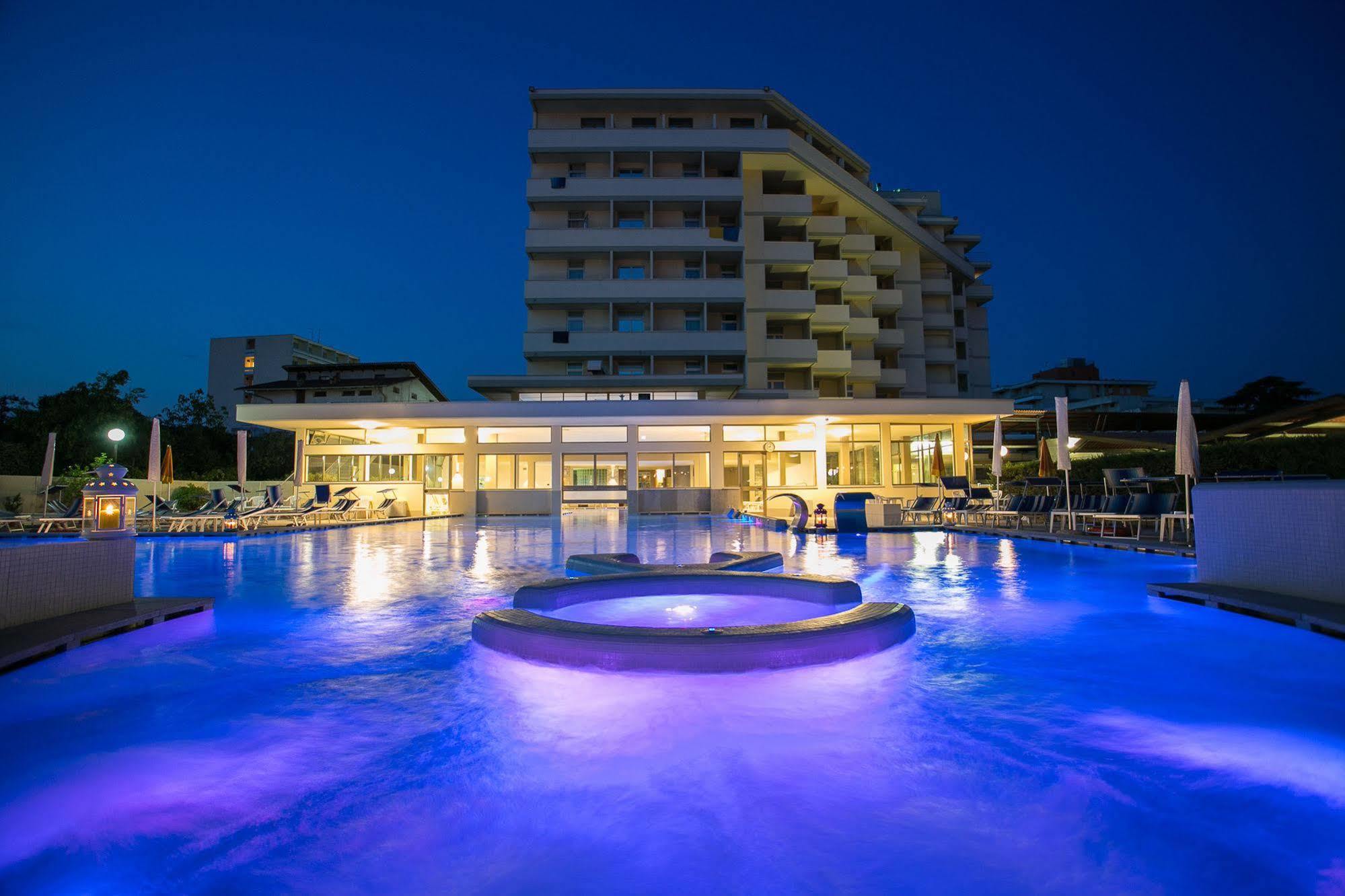 Hotel Terme Abano Verdi アーバノ・テルメ エクステリア 写真