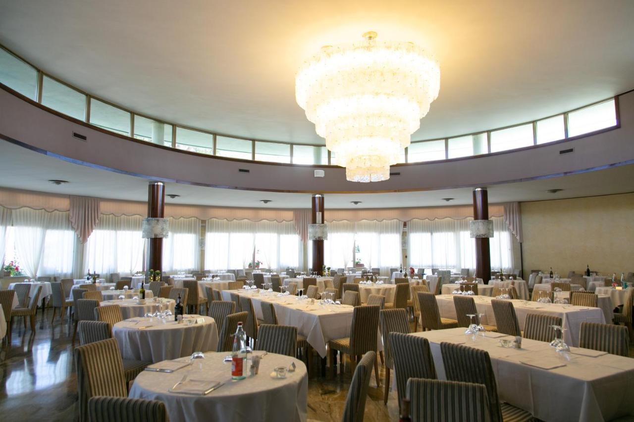 Hotel Terme Abano Verdi アーバノ・テルメ エクステリア 写真